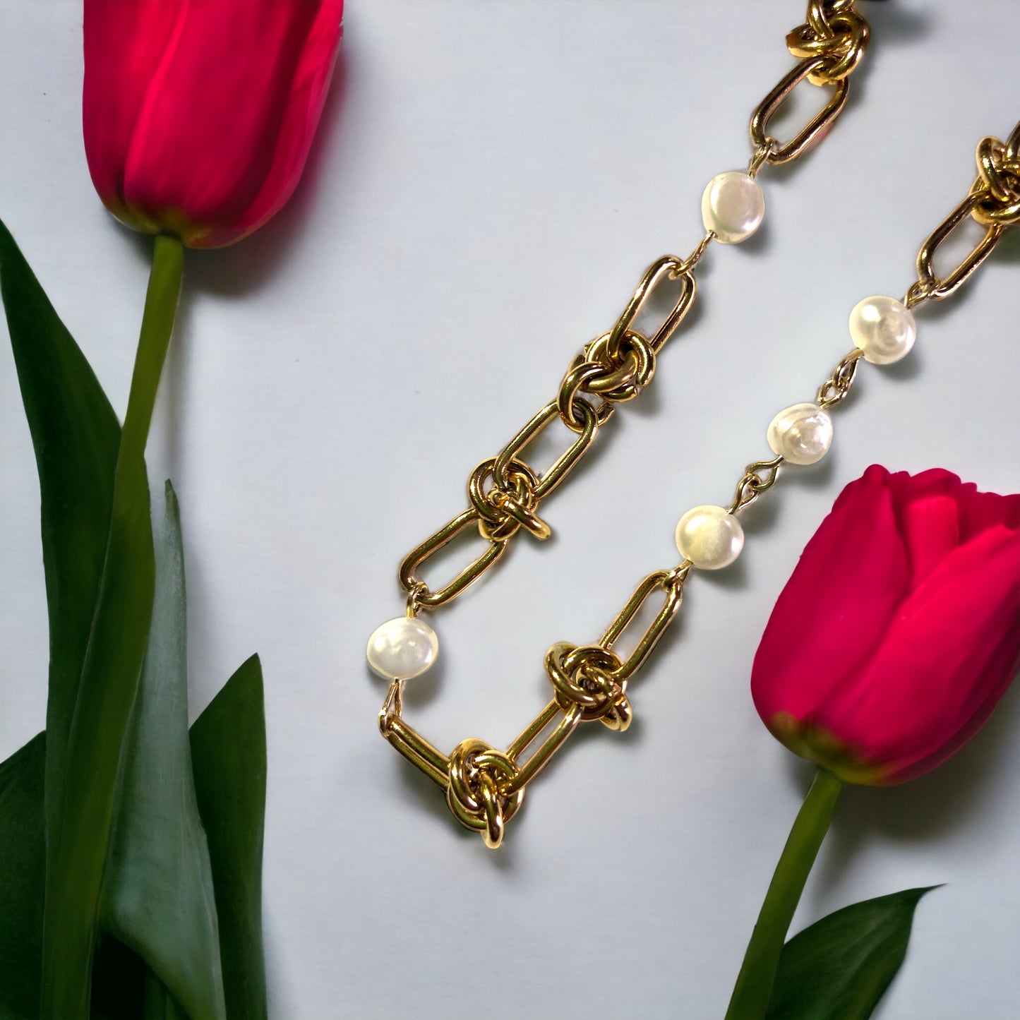 BARBED WIRE & PEARL NECKLACE - Gold